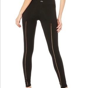 Brand new ALO high waist dash legging black size S